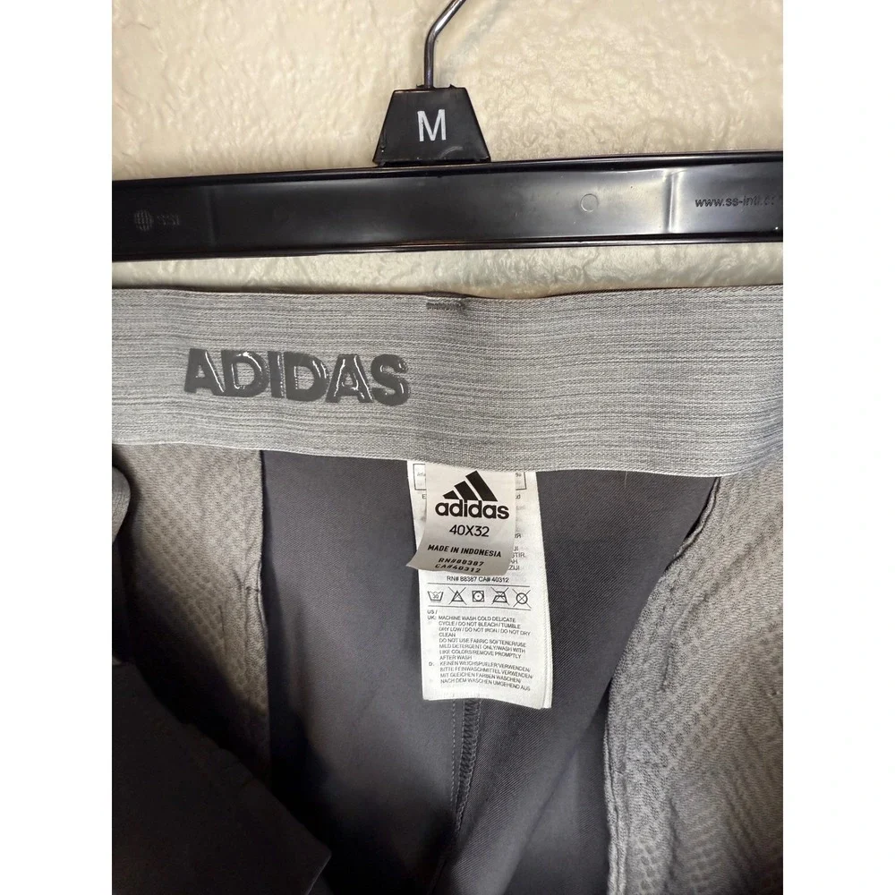 Adidas Golf Pants Mens 40x32 Gray Lightweight Athletic Performance - Picture 3 of 3